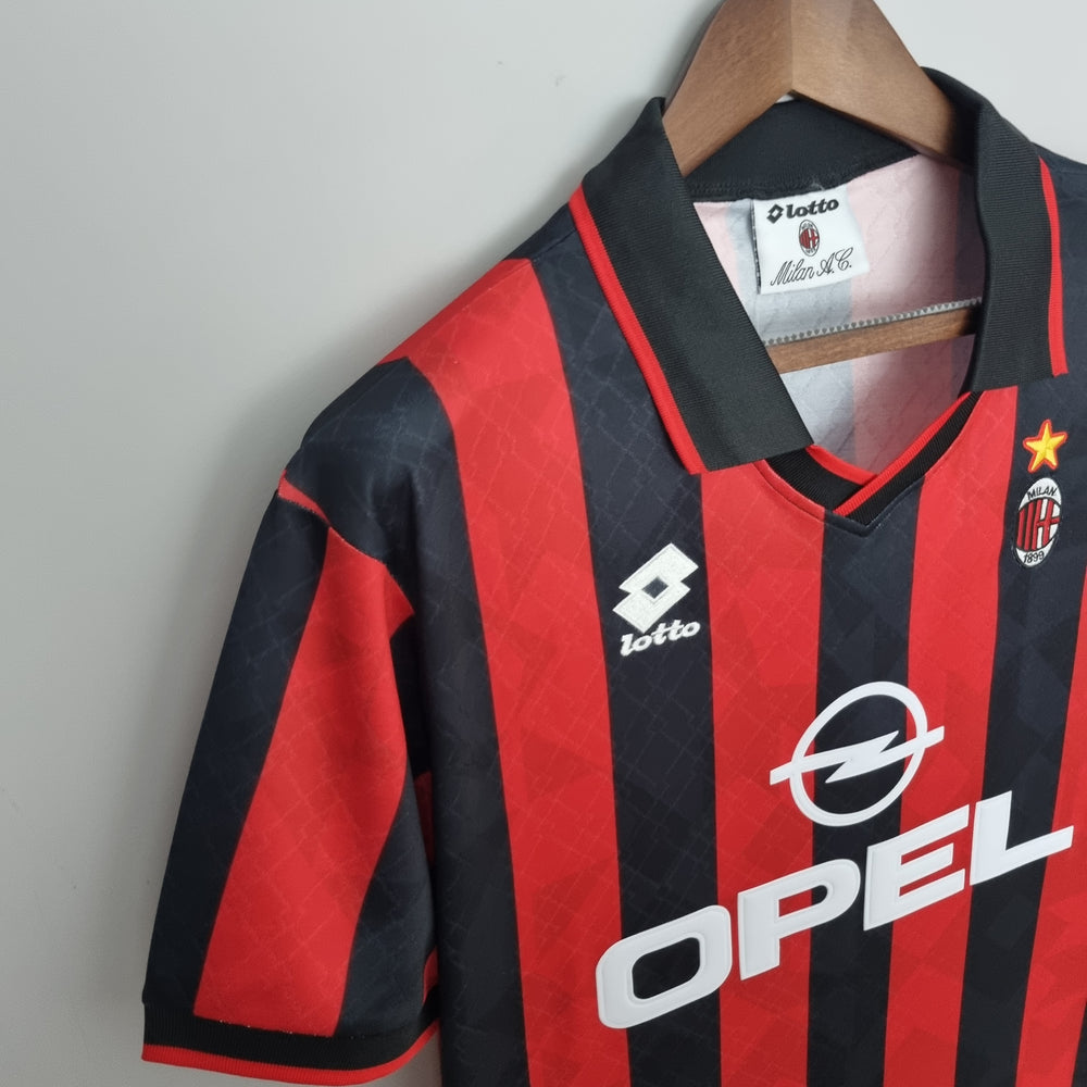 AC MILAN 1995 - 1996 HJEMMEDRAKT