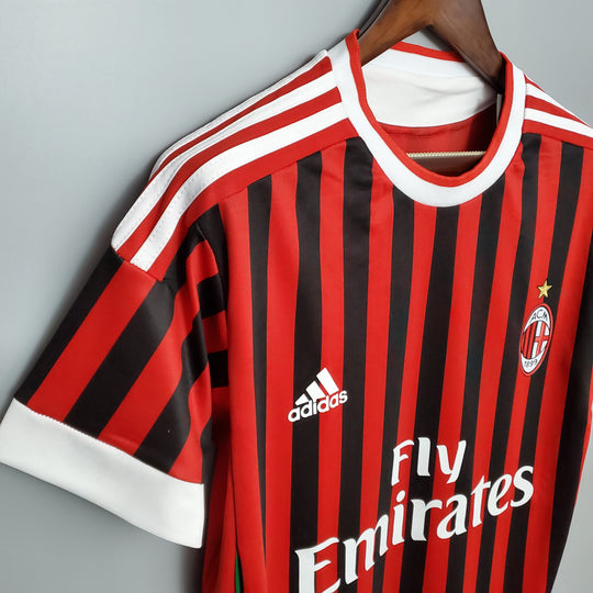 AC MILAN 2011 - 2012 HJEMMEDRAKTER