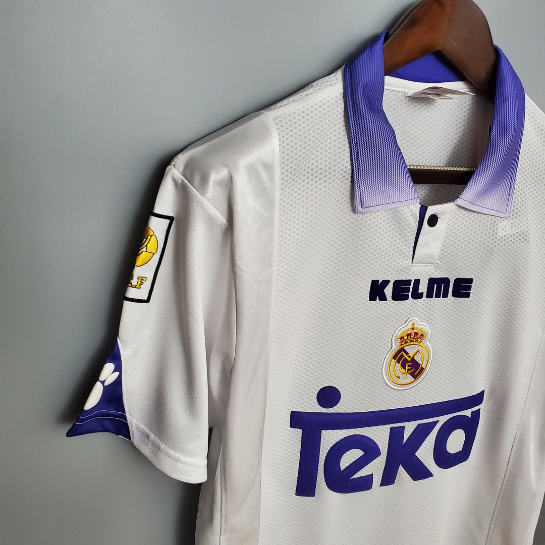 REAL MADRID 1997 - 1998 HJEMMEDRAKT