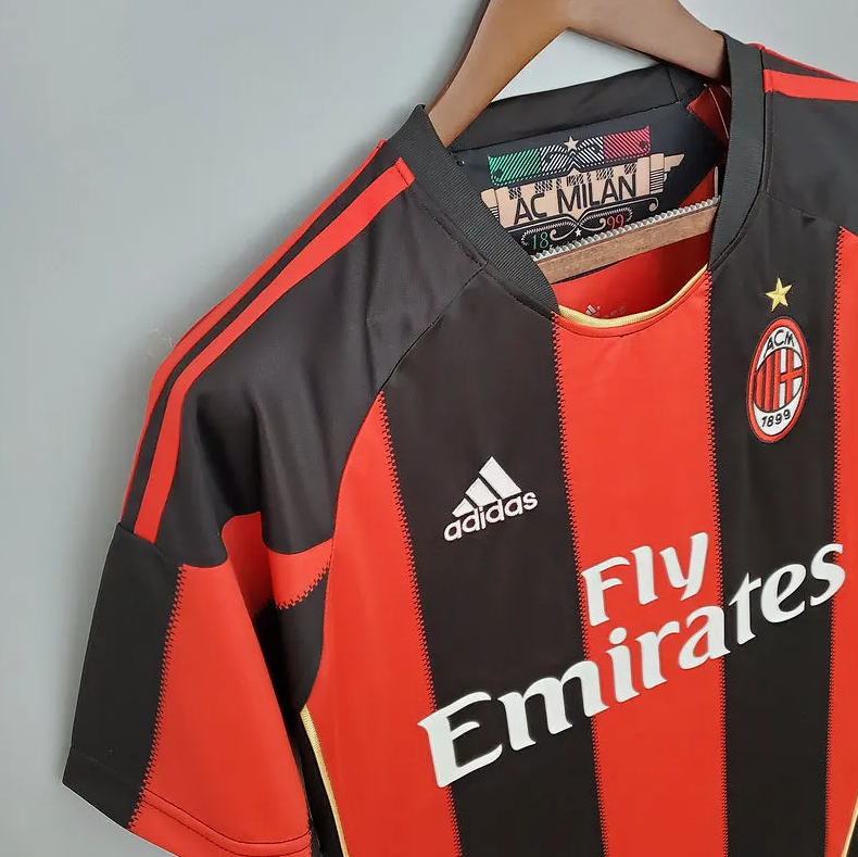 AC MILAN 2010 - 2011 HJEMMEDRAKT