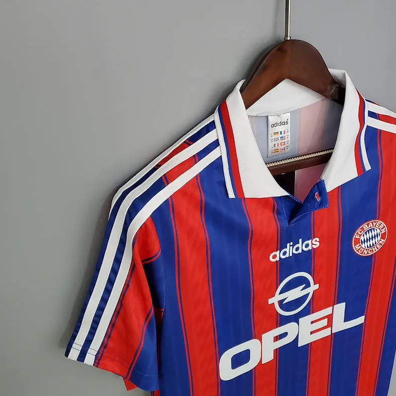 BAYERN MÜNCHEN 1996 - 1997 HJEMMEDRAKT