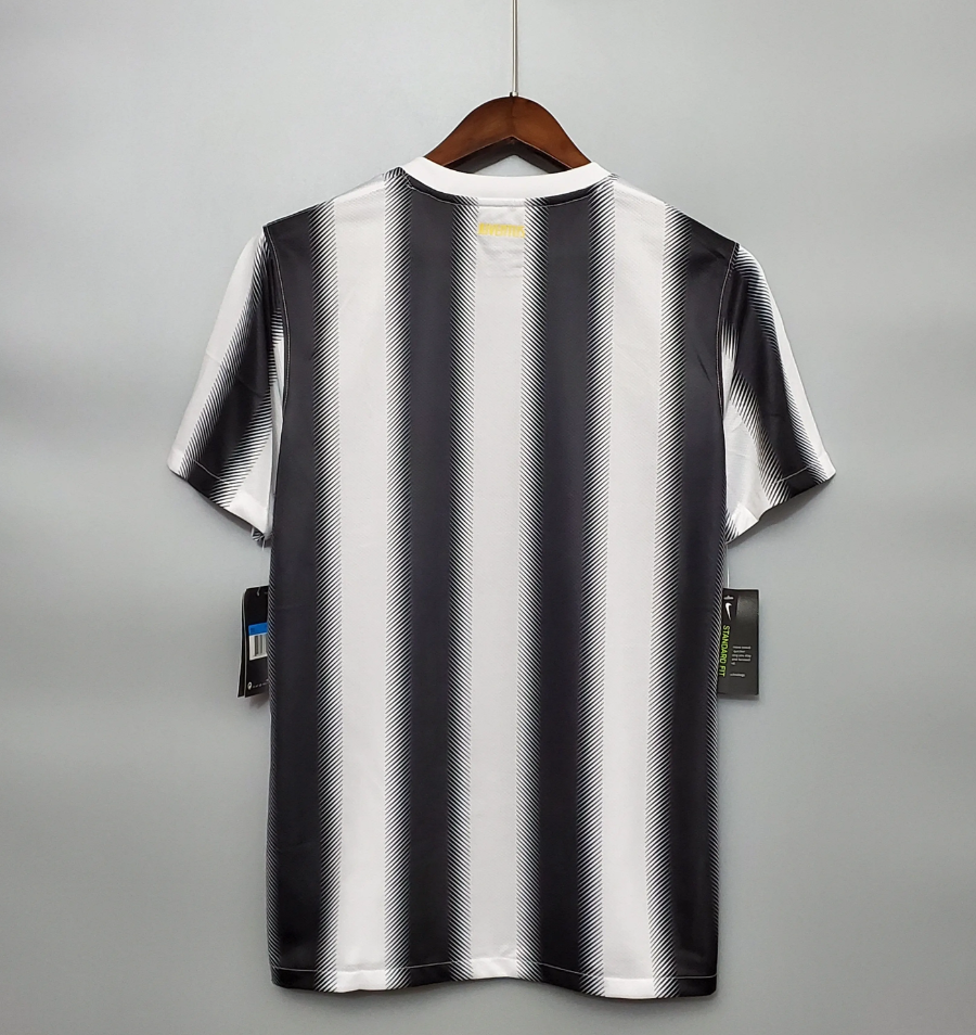 JUVENTUS 2010 - 2011 HJEMMEDRAKT